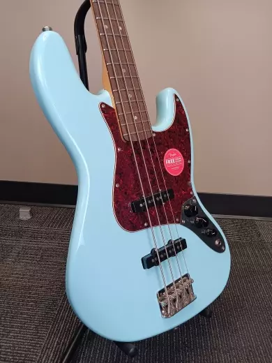 Squier - Classic Vibe '60s Jazz Bass - Daphne Blue 2