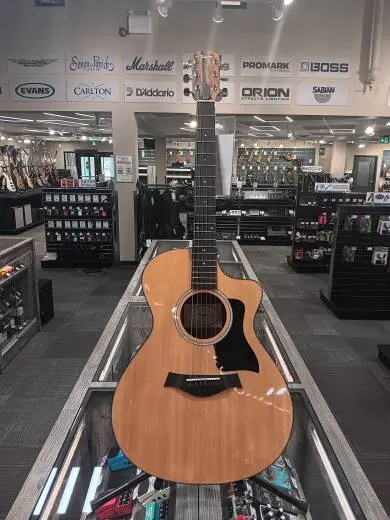 Taylor Guitars - 212CE PLUS