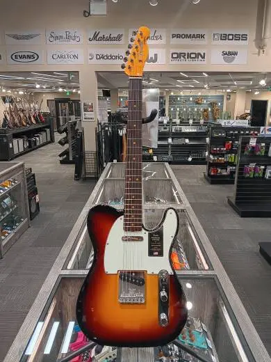 Fender - American Vintage II 1963 Telecaster, Rosewood Fingerboard - 3-Colour Sunburst