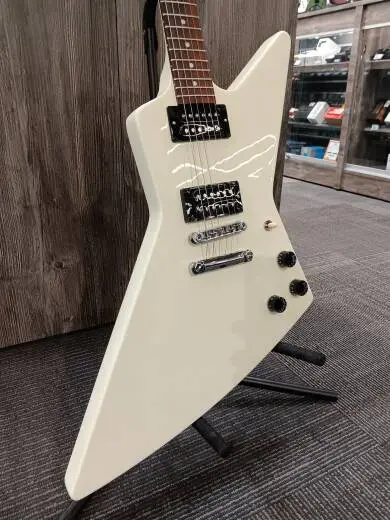 Gibson - 80s Explorer - Classic White 2