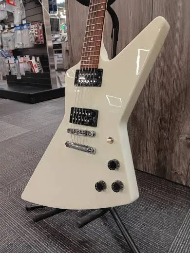 Gibson - 80s Explorer - Classic White 2