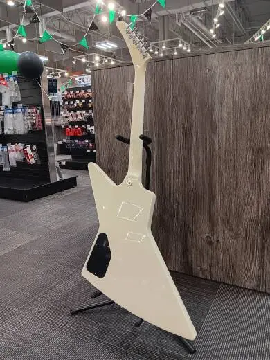 Gibson - 80s Explorer - Classic White 2
