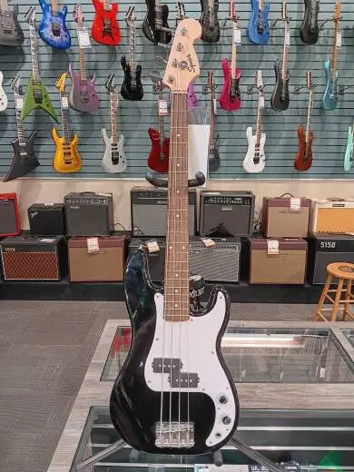 Squier - Mini P Bass, Laurel Fingerboard - Black