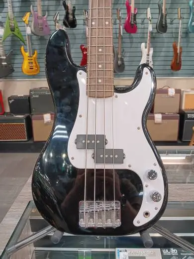 Store Special Product - Squier - Mini P Bass, Laurel Fingerboard - Black