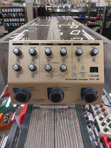 BOSS VE-8 Acoustic Singer Vocal Processor | Long & McQuade