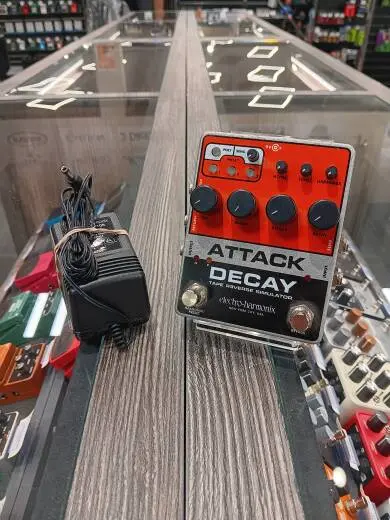 Electro-Harmonix - Attack Decay Reverse Tape Simulator