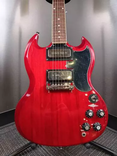 Epiphone - Tony Iommi SG Special with Case - Vintage Cherry 2