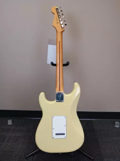 Fender - Player II Stratocaster - Hialeah Yellow 2