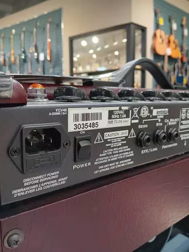 Traynor - YCV40 Wine Red 2