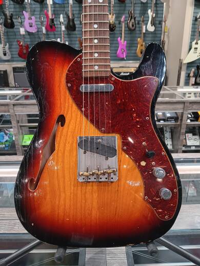 Store Special Product - Fender Custom Shop - Limited Edition \