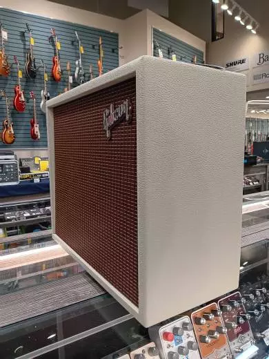 Gibson - Falcon 20 Guitar Combo Amp 2