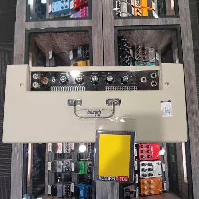 Gibson - Falcon 20 Guitar Combo Amp 2