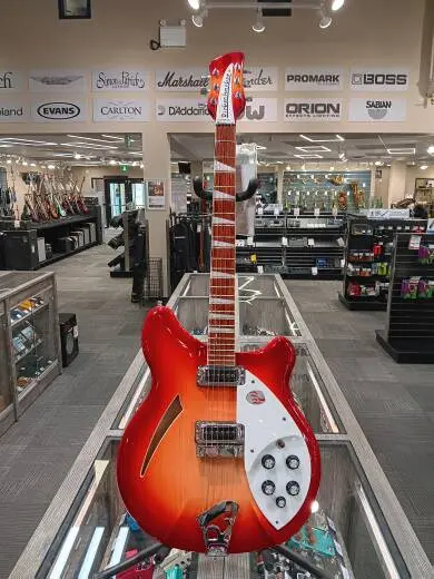 Rickenbacker - 360 Series Semi-Acoustic Guitar with Case - Fireglo