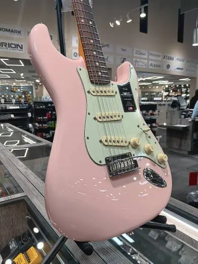 Fender - Limited Edition American Professional II Stratocaster, Rosewood Fingerboard - Shell Pink 2