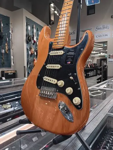 Fender - American Professional II Stratocaster, Maple Fingerboard - Roasted Pine 2