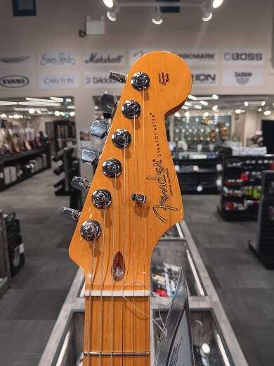 Fender - American Professional II Stratocaster, Maple Fingerboard - Roasted Pine 2