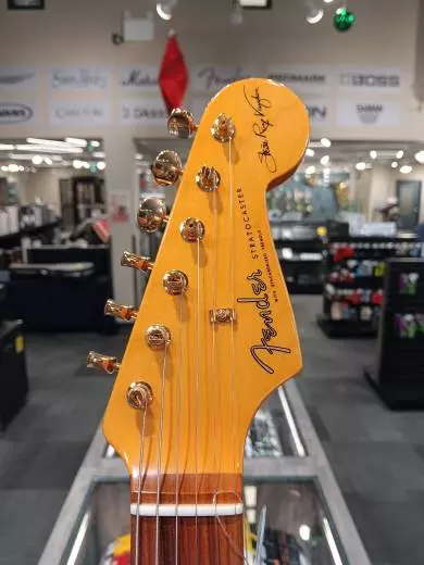 Fender - Stevie Ray Vaughan Signature Stratocaster 2