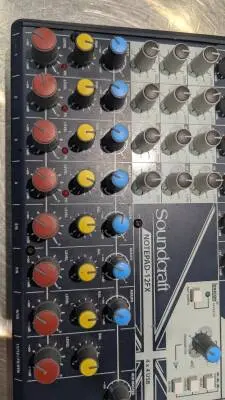 Soundcraft - NOTEPAD-12FX 2