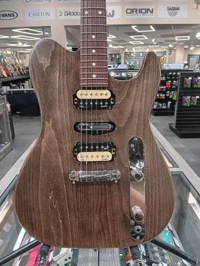 Godin Guitars - Radium Carbon Black 2