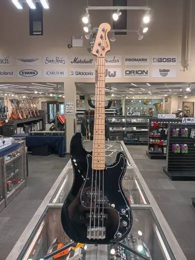 Squier - Affinity Series Precision Bass PJ, Maple Fingerboard - Black