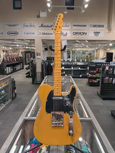 Fender - American Professional II Telecaster, Maple Fingerboard - Butterscotch Blonde