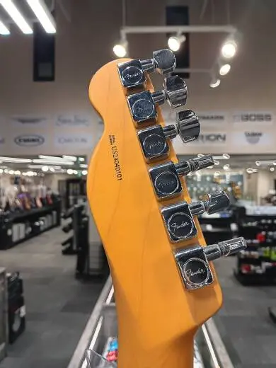 Fender - American Professional II Telecaster, Maple Fingerboard - Butterscotch Blonde 2