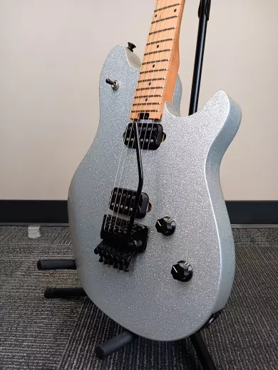 EVH - Wolfgang Standard - Silver Sparkle 2