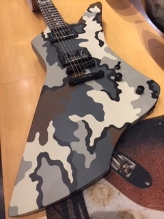 ESP Guitars - LSNAKEBYTECAMO 7