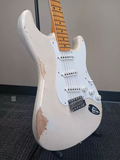 Fender Custom Shop - Limited Edition Fat 1954 Stratocaster Relic - Aged White Blonde 2