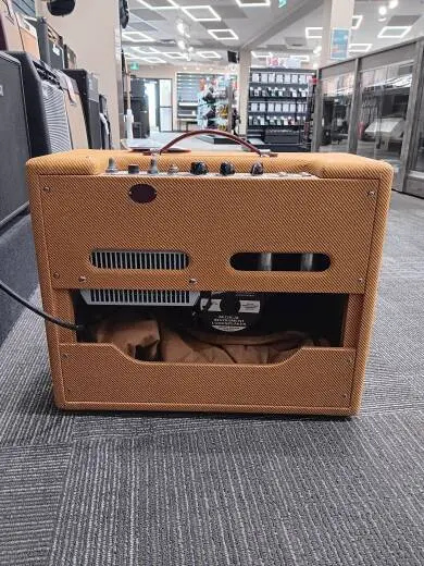 Store Special Product - Fender - 57 Custom Deluxe Amp