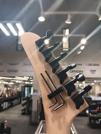 Kramer - Baretta Electric Guitar - Bumblebee Yellow 2