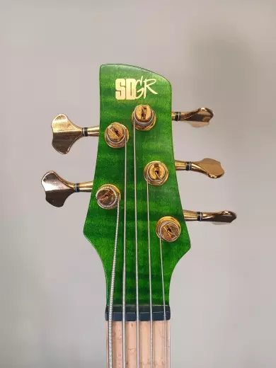 Ibanez - SR Premium 5-String Electric Bass - Emerald Green Low Gloss 2