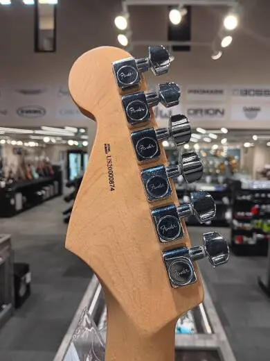 Fender - American Professional Stratocaster Maple Fingerboard - Olympic White 2