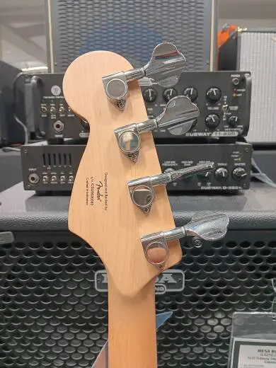 Squier - Mini P Bass, Laurel Fingerboard - Black 2