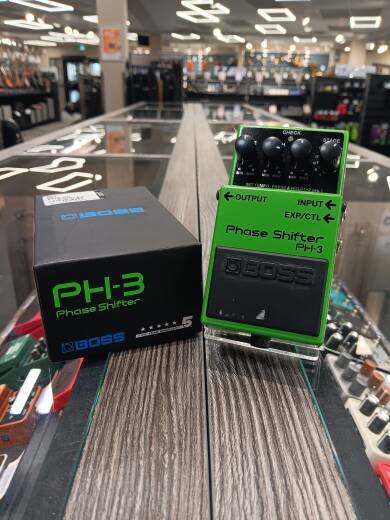 BOSS PH-3 Phase Shifter Pedal | Long & McQuade