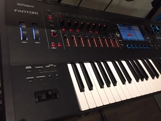 Roland - FANTOM-6