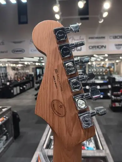 Fender - 014-4502-540 2