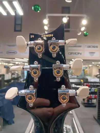 PRS Guitars - Modern Eagle V - Fire Smokeburst 2