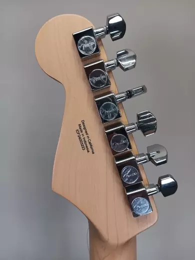 Fender - Standard Stratocaster - Aquamarine Metallic 2