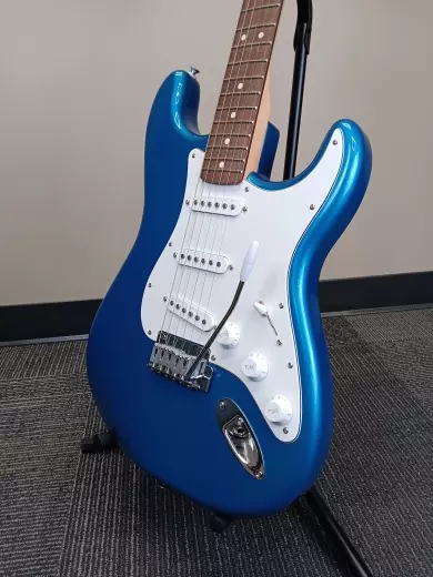 Fender - Standard Stratocaster - Aquamarine Metallic 2