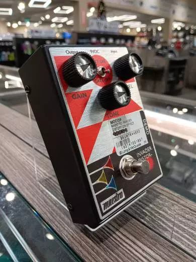 Maestro Effects - Invader Distortion 2