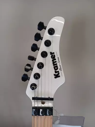 Kramer - Pacer Vintage Original Pearl White 2