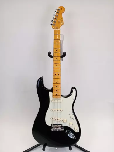 Fender - American Professional II Stratocaster, Maple Fingerboard - Black