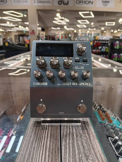 BOSS IR-200 Amp And Cabinet Simulator | Long & McQuade