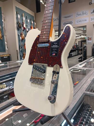 Store Special Product - Fender - American Professional II Telecaster, Rosewood Fingerboard - Olympic White