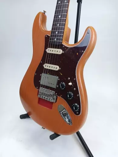 Fender - Michael Landau Coma Stratocaster, Rosewood Fingerboard - Coma Red 3