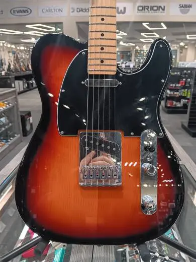 Fender - Player Telecaster Maple - 3 Tone Sunburst 2