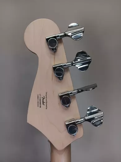 Squier - Sonic Bronco Bass - Black 2