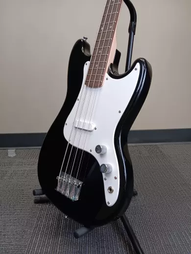 Squier - Sonic Bronco Bass - Black 2