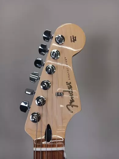 Fender - Player Stratocaster - Black 2